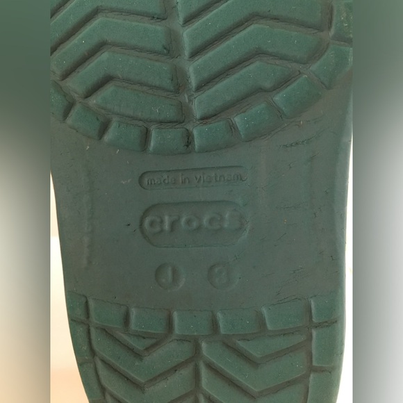 CROCS Jr size 3 - Picture 5 of 5